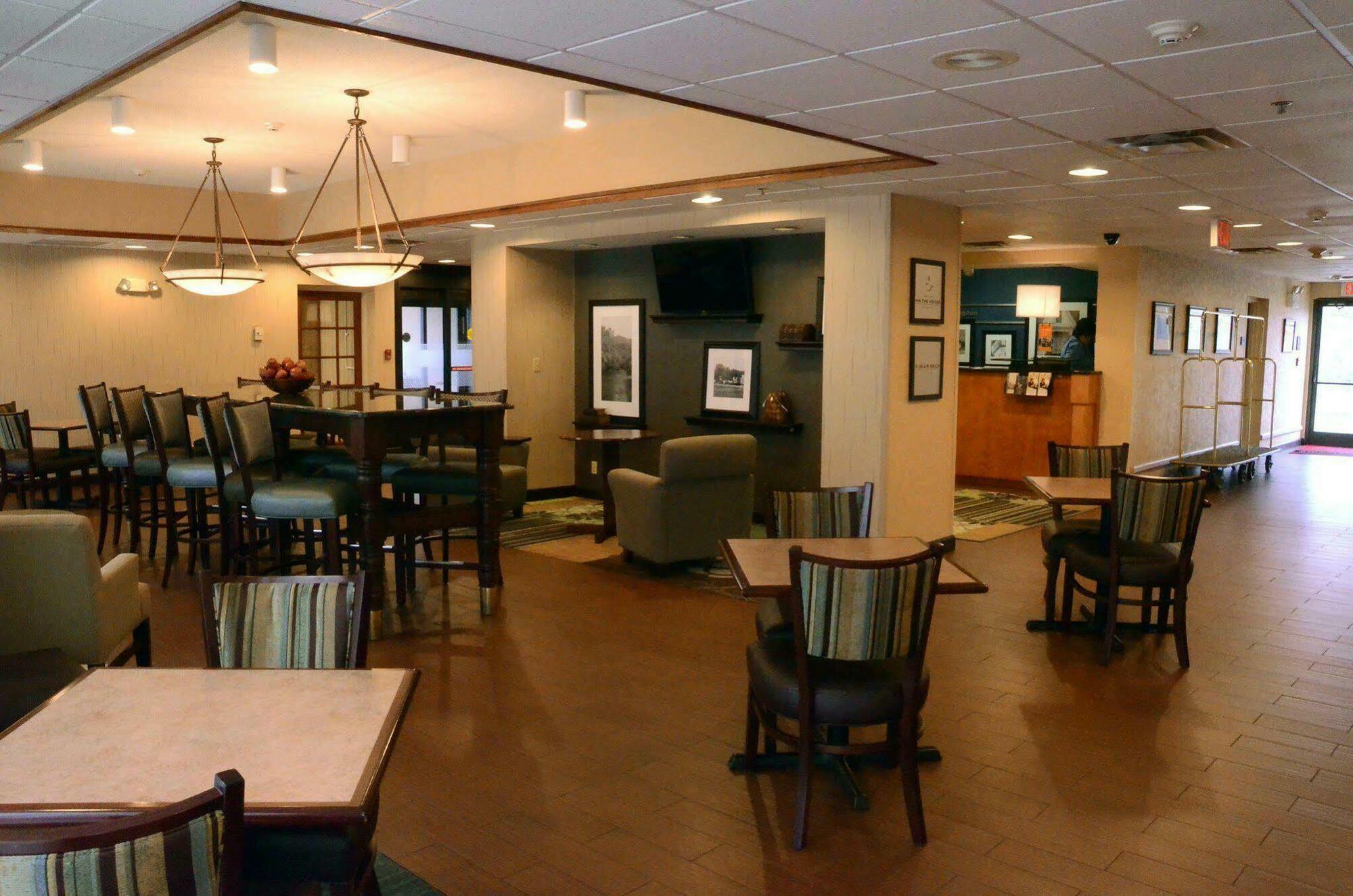 Hampton Inn Abingdon Luaran gambar